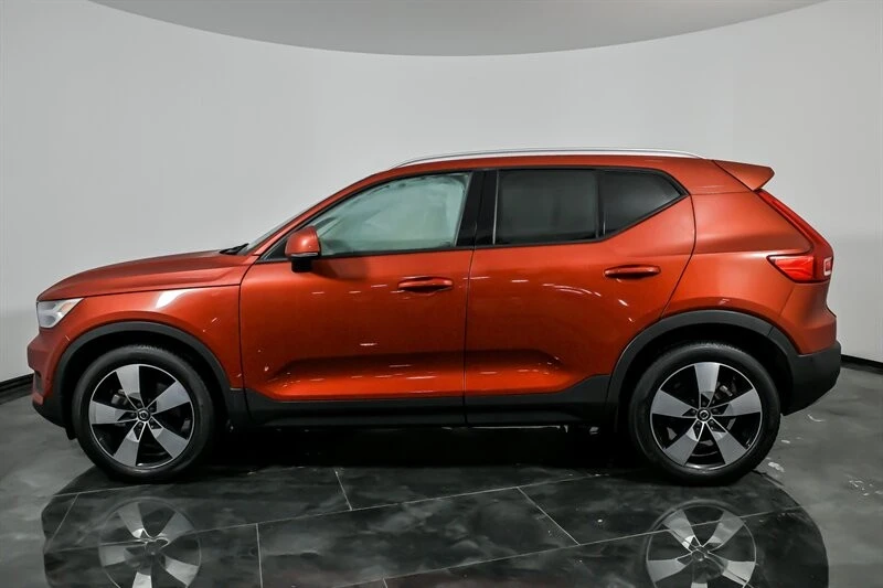 2019 Volvo XC40 - Image 7 of 21