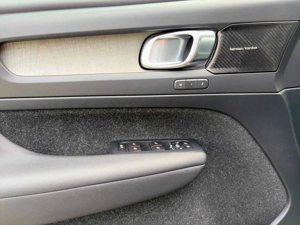 2019 Volvo XC40 - Image 7 of 13