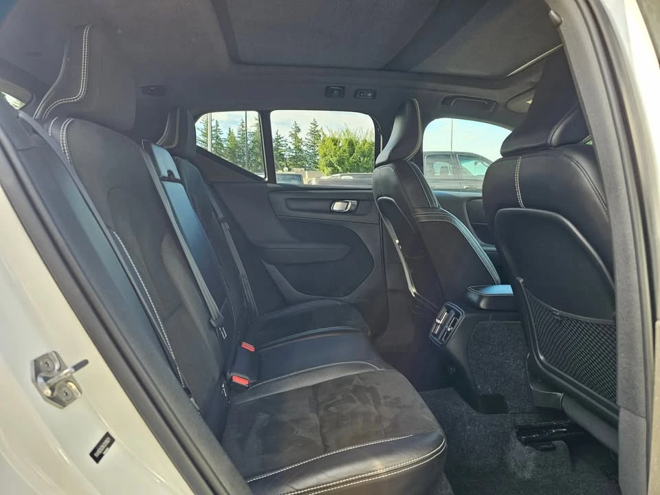 2019 Volvo XC40 - Image 12 of 20