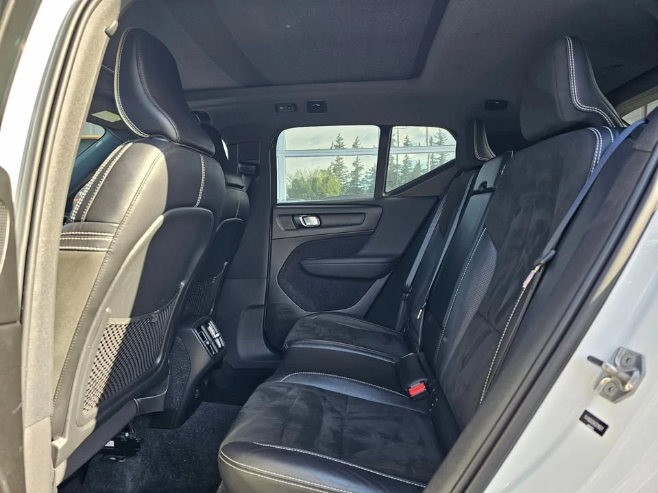2019 Volvo XC40 - Image 18 of 20