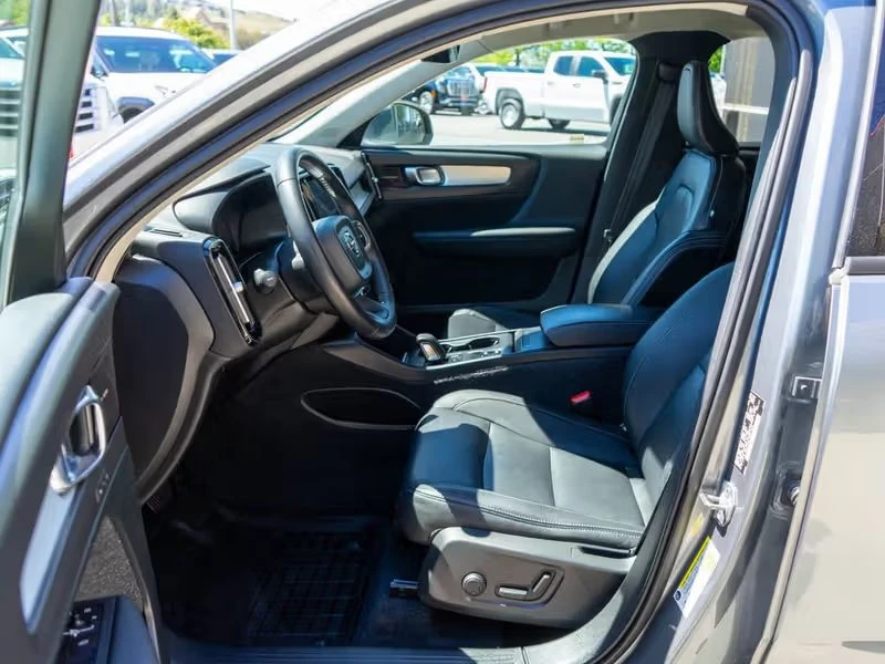 2019 Volvo XC40 - Image 10 of 19