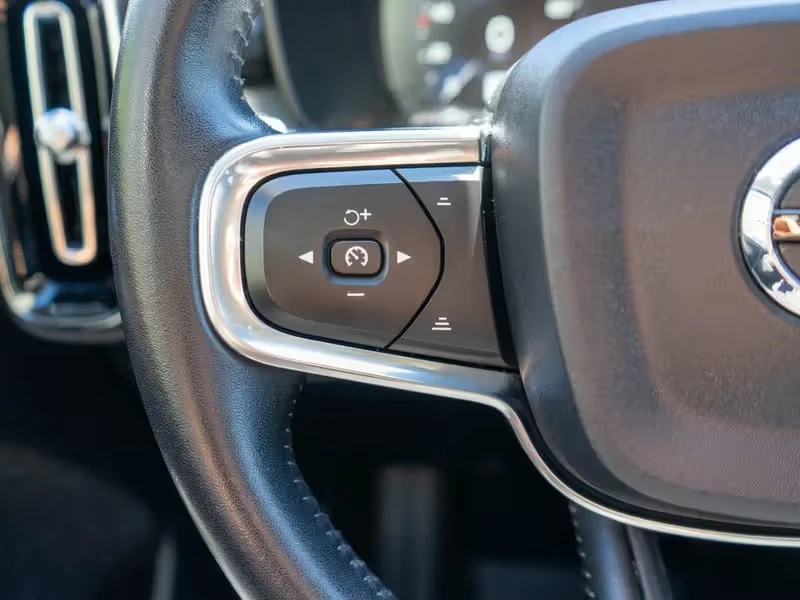 2019 Volvo XC40 - Image 18 of 19
