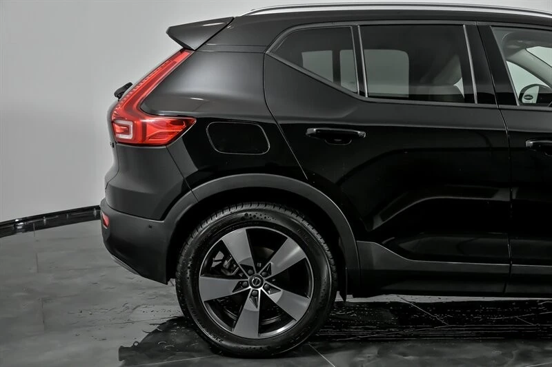 2019 Volvo XC40 - Image 12 of 21