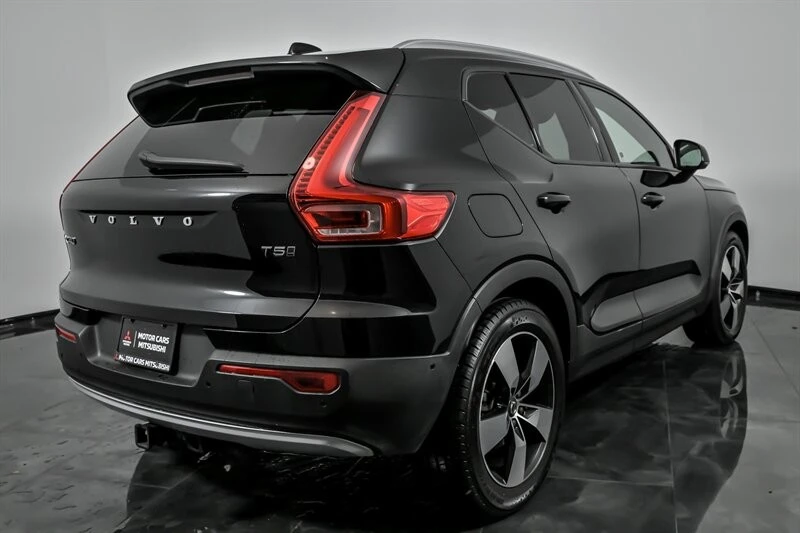 2019 Volvo XC40 - Image 11 of 21