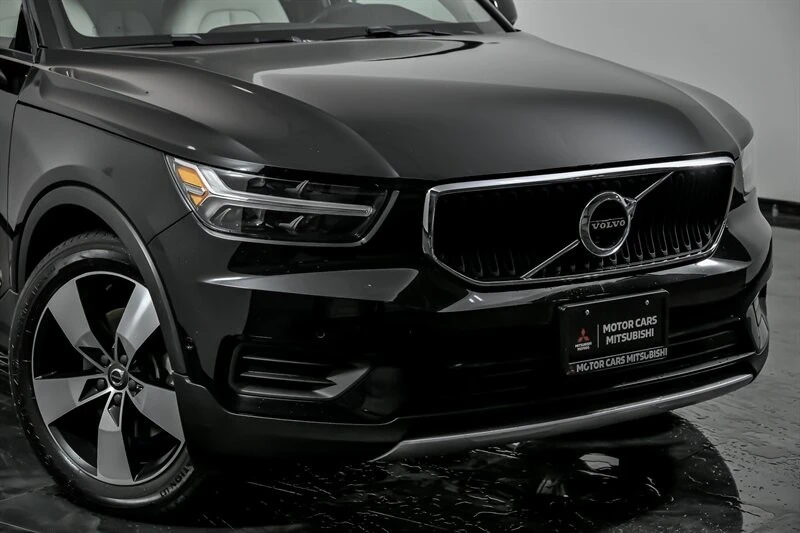 2019 Volvo XC40 - Image 2 of 21