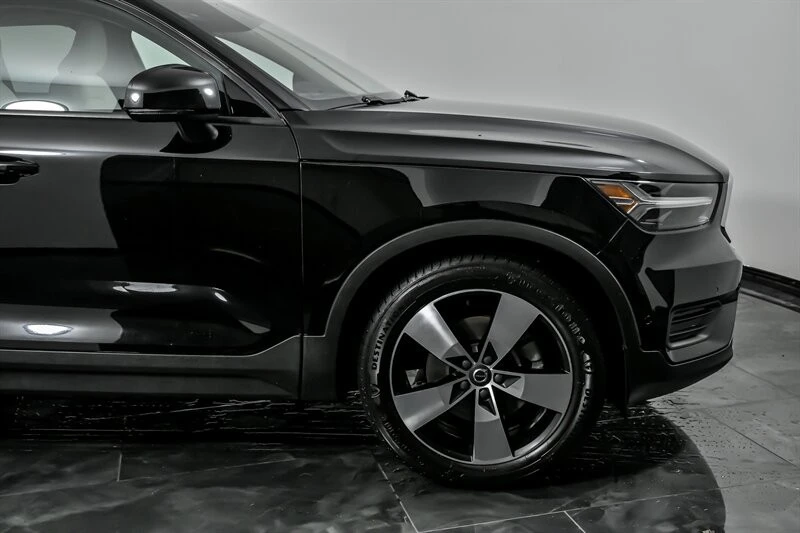 2019 Volvo XC40 - Image 14 of 21