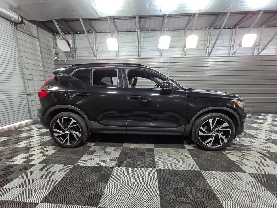 2019 Volvo XC40 - Image 9 of 12