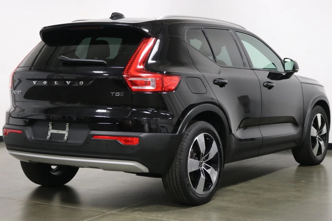 2019 Volvo XC40 - Image 11 of 12