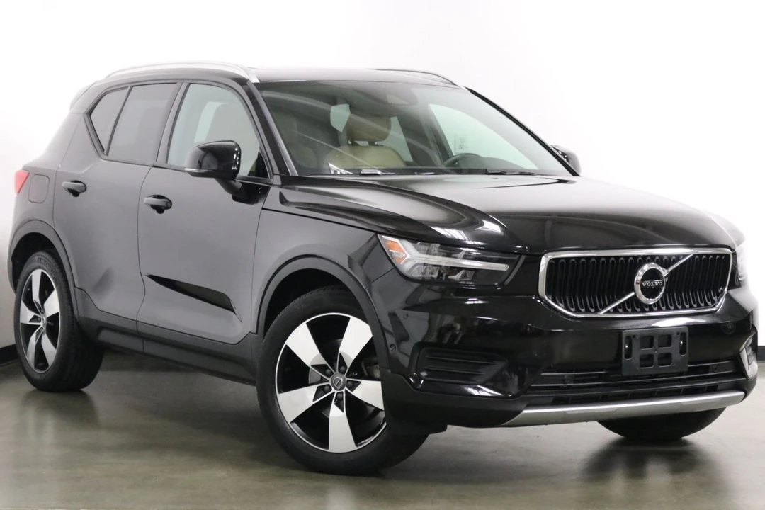 2019 Volvo XC40 - Image 2 of 12