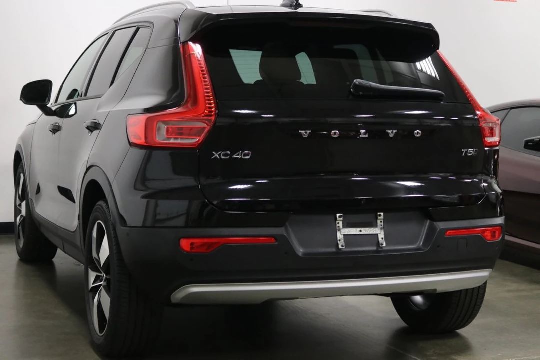 2019 Volvo XC40 - Image 9 of 12
