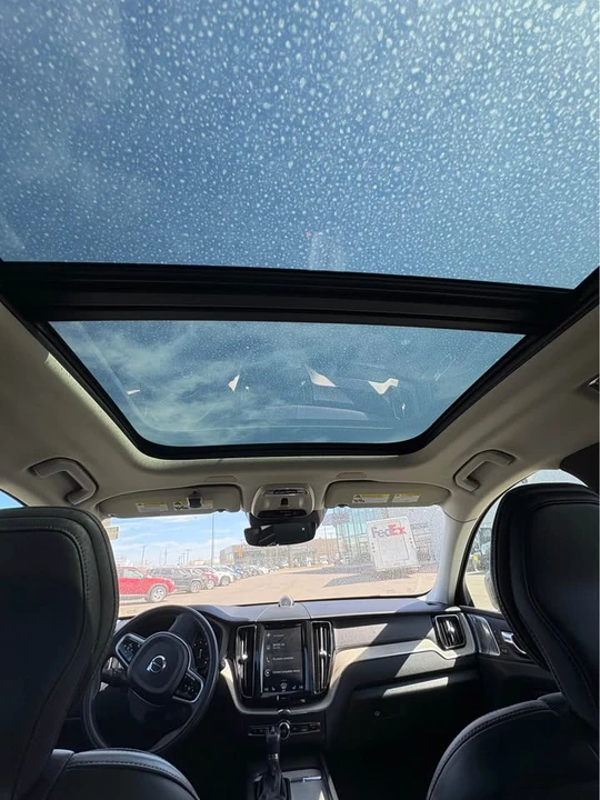 2019 Volvo XC60 2nd Gen - Image 11 of 18