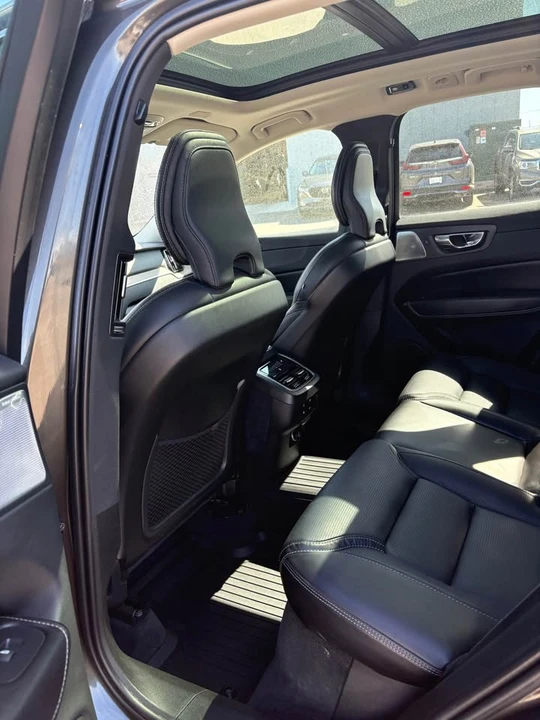 2019 Volvo XC60 2nd Gen - Image 9 of 18