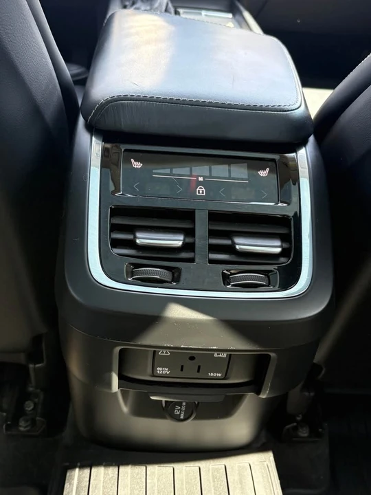 2019 Volvo XC60 2nd Gen - Image 10 of 18