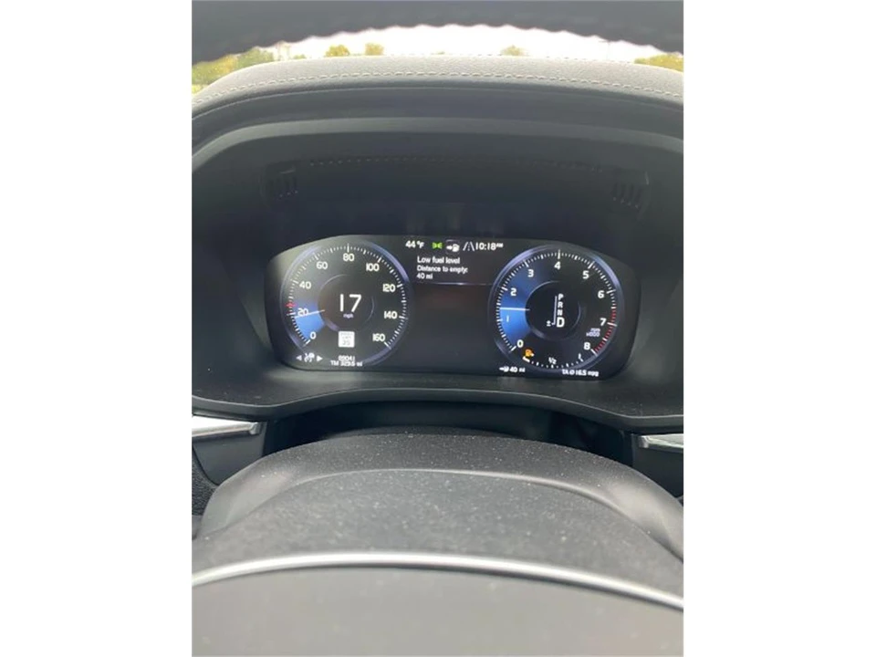 2019 Volvo XC60 2nd Gen - Image 22 of 30