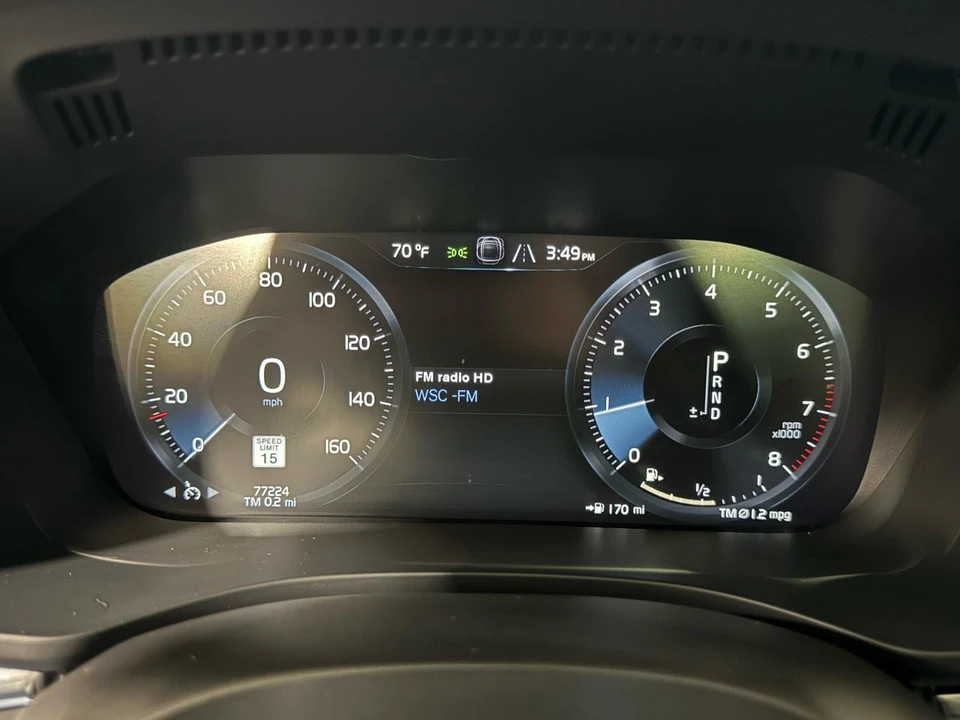 2019 Volvo XC60 2nd Gen - Image 15 of 21