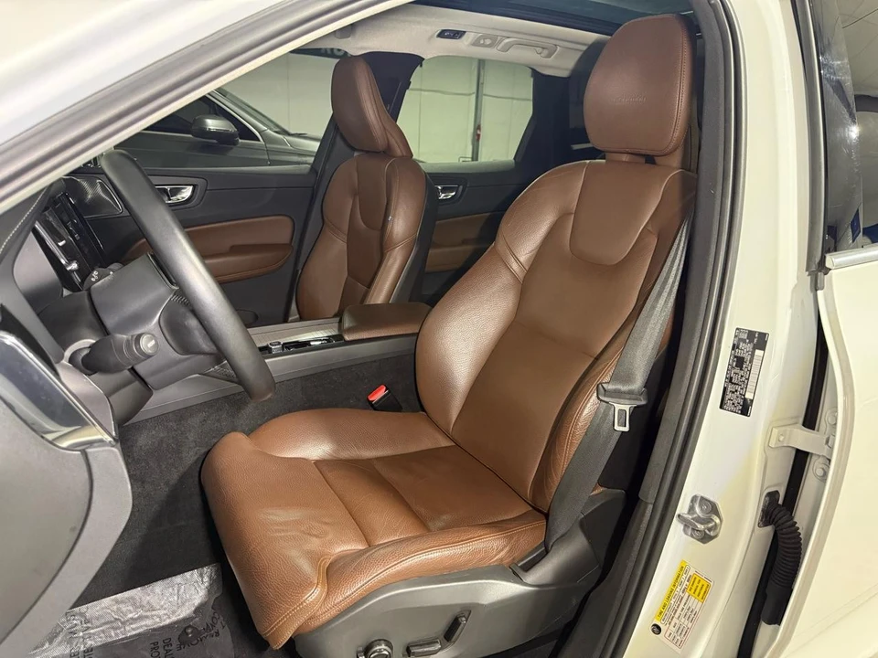 2019 Volvo XC60 2nd Gen - Image 10 of 21