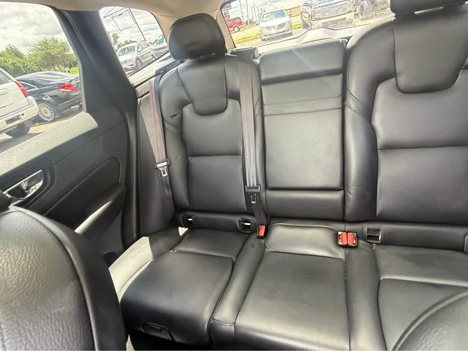 2019 Volvo XC60 2nd Gen - Image 11 of 17