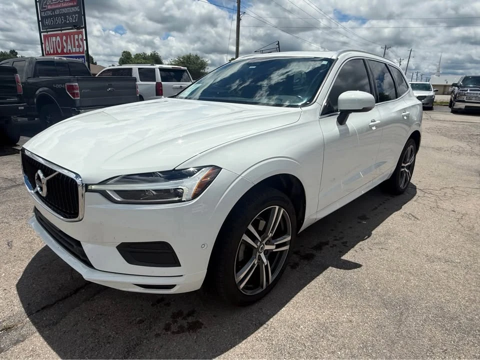 2019 Volvo XC60 2nd Gen - Image 2 of 17