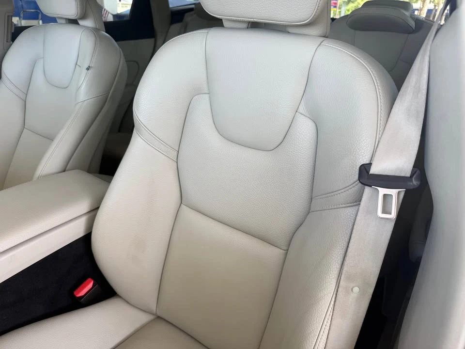 2019 Volvo XC60 2nd Gen - Image 8 of 17