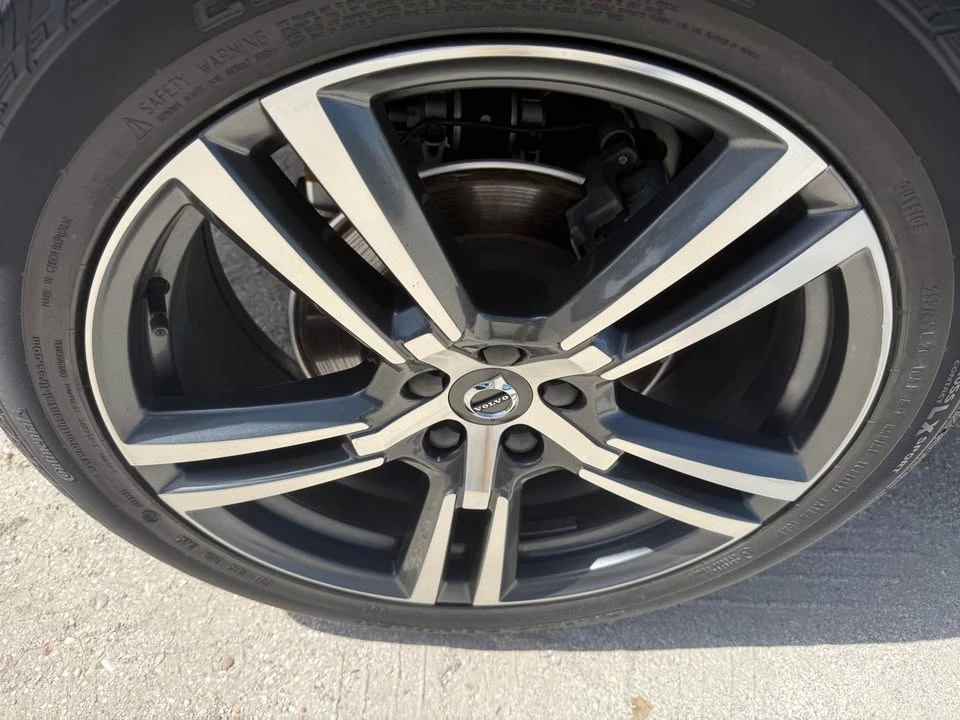 2019 Volvo XC60 2nd Gen - Image 7 of 17
