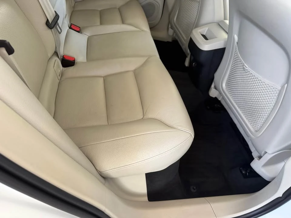 2019 Volvo XC60 2nd Gen - Image 15 of 17