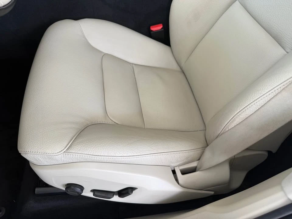 2019 Volvo XC60 2nd Gen - Image 9 of 17