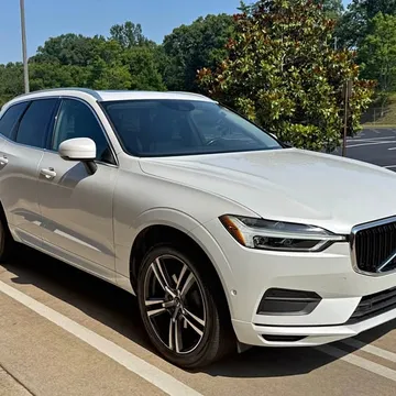 2019 Volvo XC60 T5 Momentum