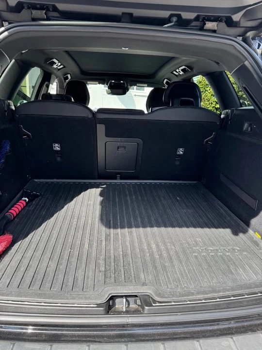 2019 Volvo XC60 2nd Gen - Image 6 of 10