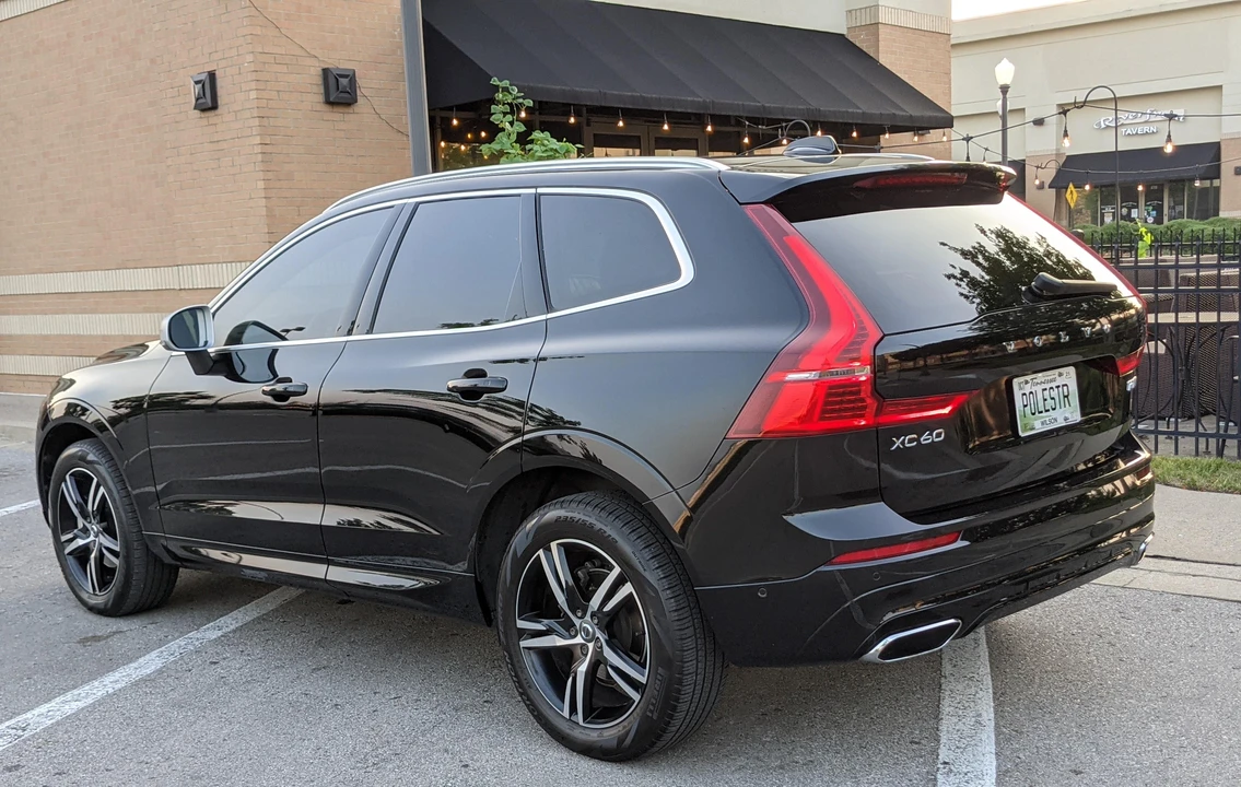 2019 Volvo XC60 2nd Gen - Image 19 of 31