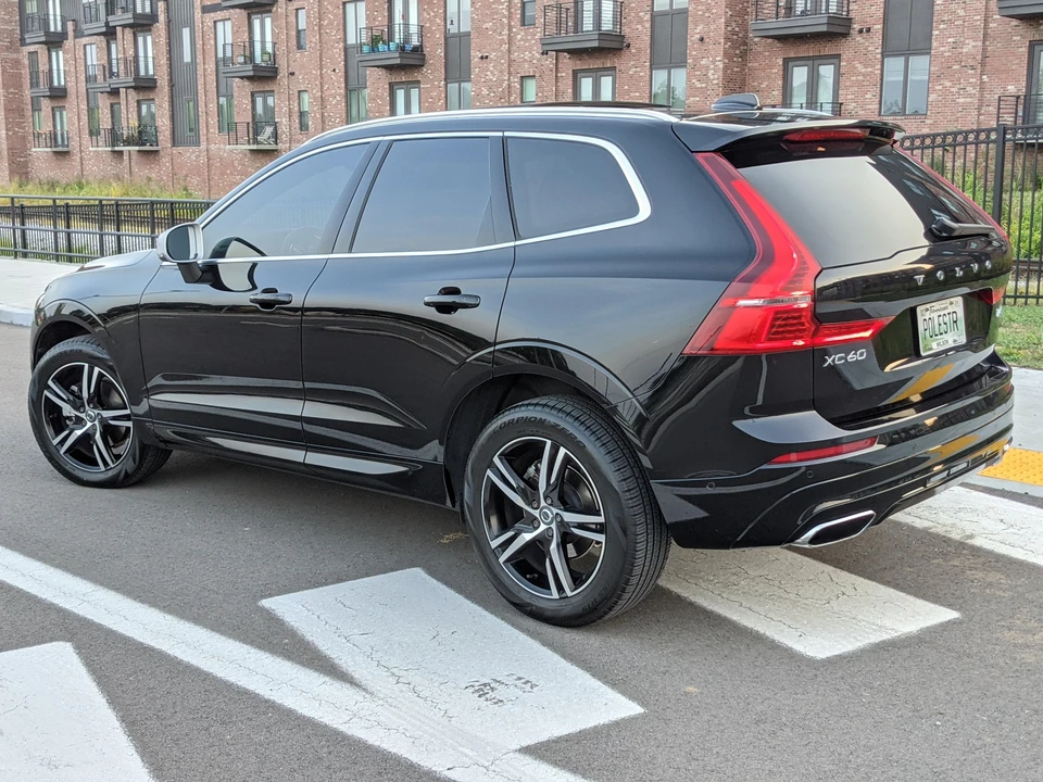 2019 Volvo XC60 2nd Gen - Image 18 of 31