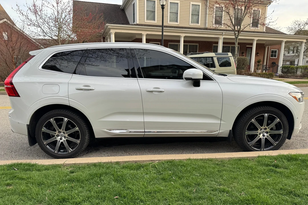 2019 Volvo XC60 2nd Gen - Image 3 of 31
