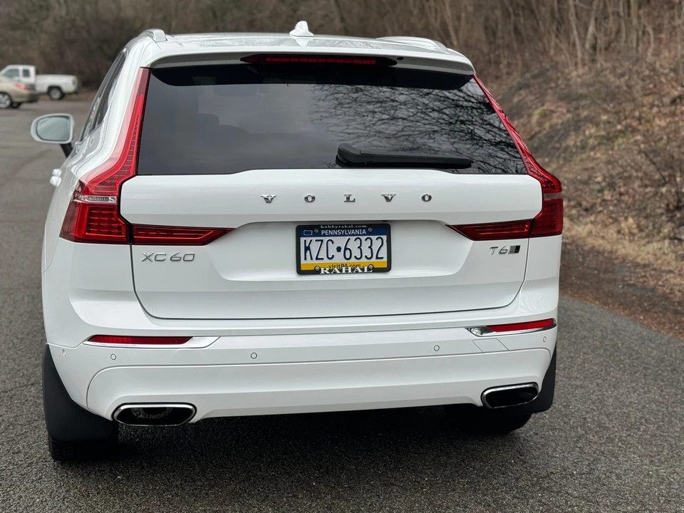 2019 Volvo XC60 2nd Gen - Image 11 of 31