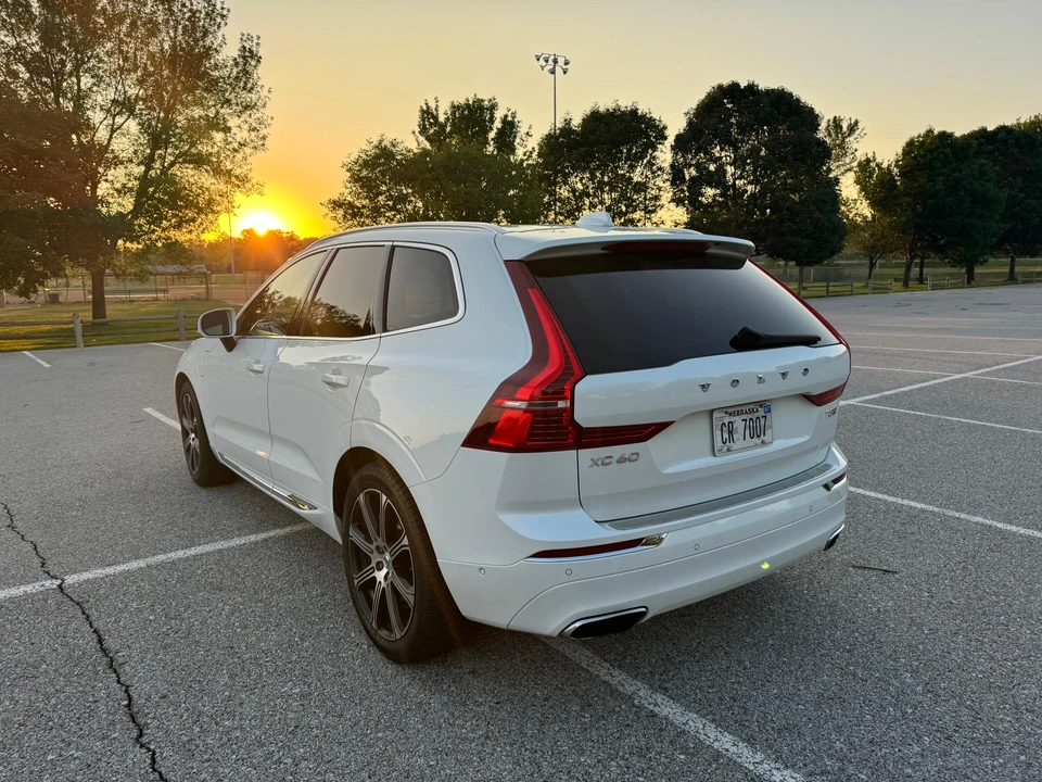 2019 Volvo XC60 2nd Gen - Image 21 of 31
