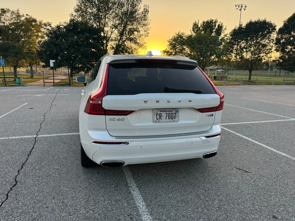 2019 Volvo XC60 2nd Gen - Image 24 of 31