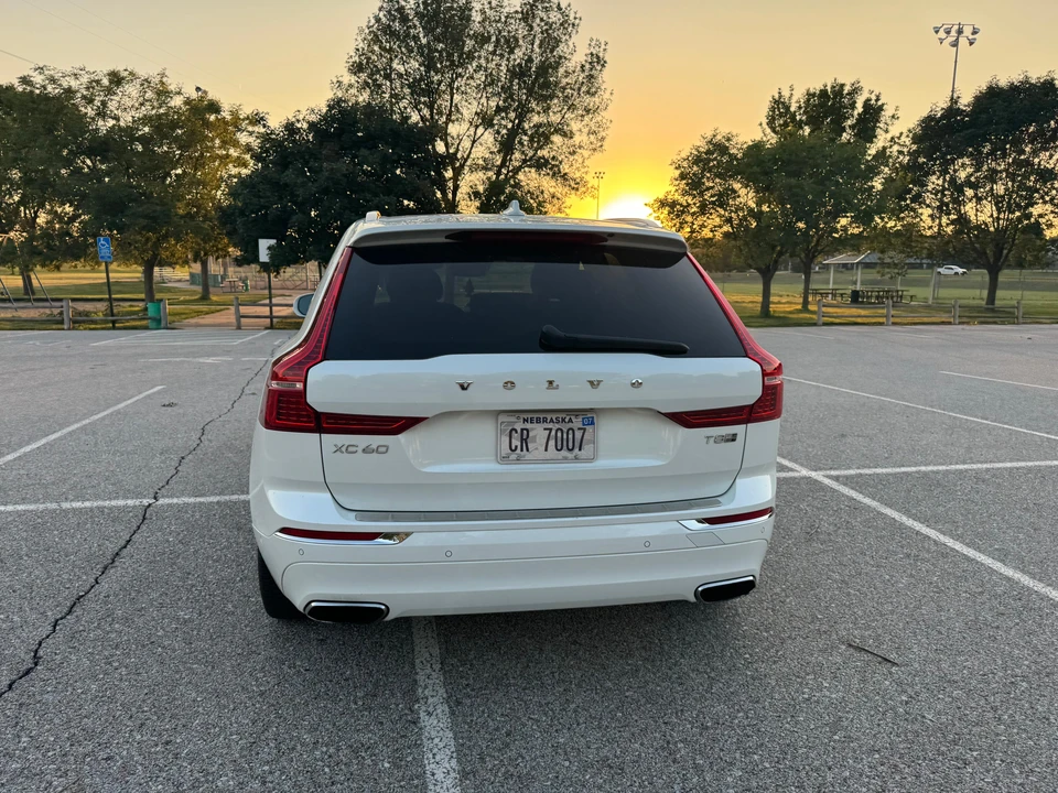 2019 Volvo XC60 2nd Gen - Image 25 of 31
