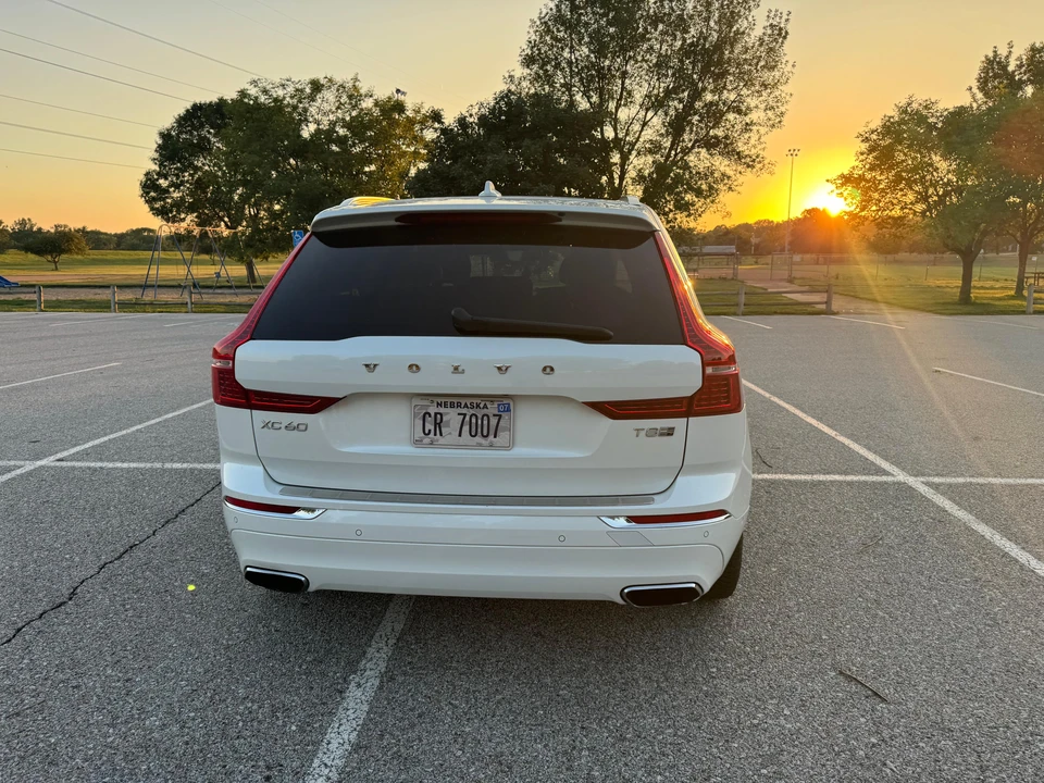 2019 Volvo XC60 2nd Gen - Image 27 of 31