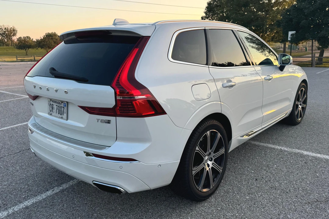 2019 Volvo XC60 2nd Gen - Image 4 of 31
