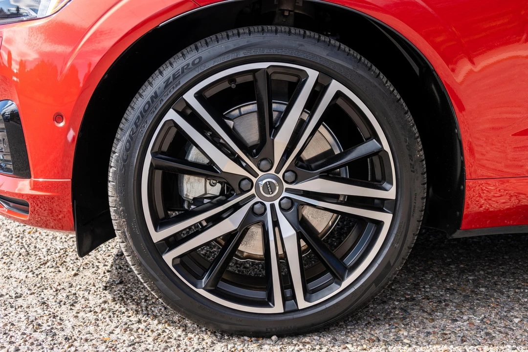 2019 Volvo XC60 2nd Gen - Image 27 of 31