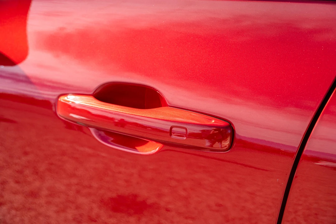 2019 Volvo XC60 2nd Gen - Image 15 of 31