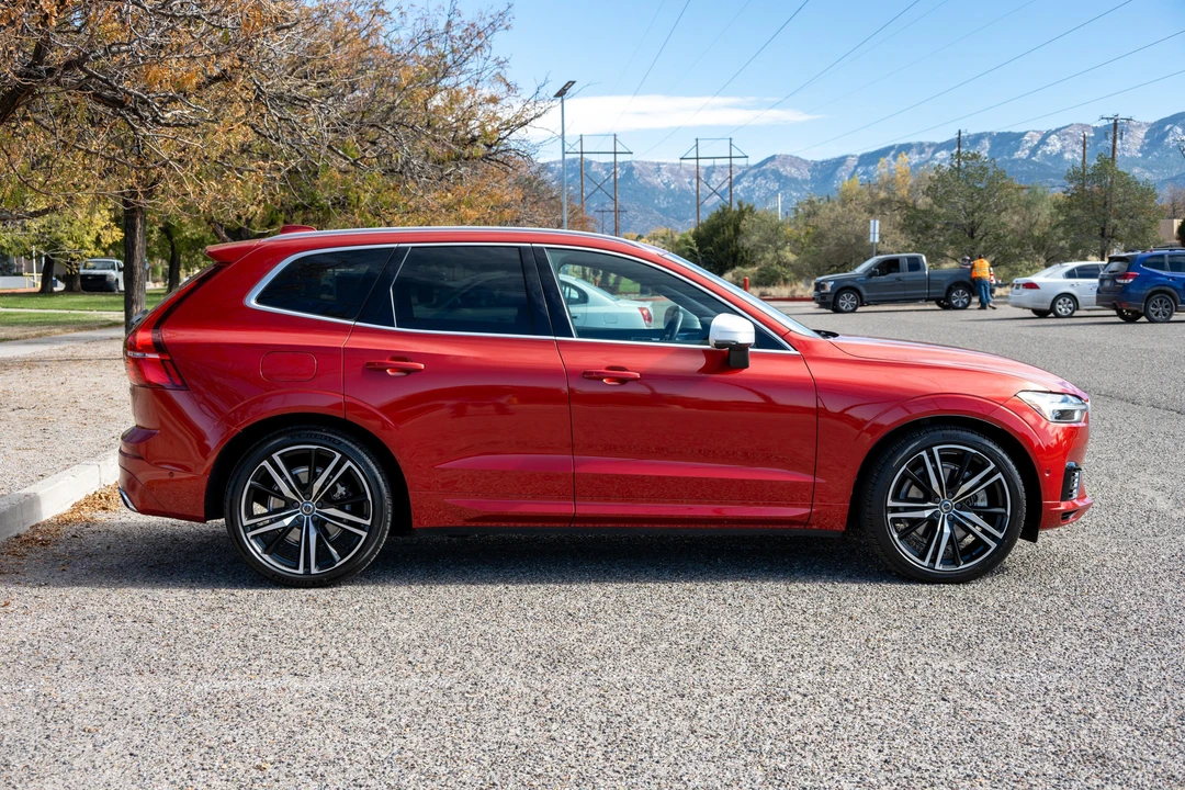 2019 Volvo XC60 2nd Gen - Image 7 of 31