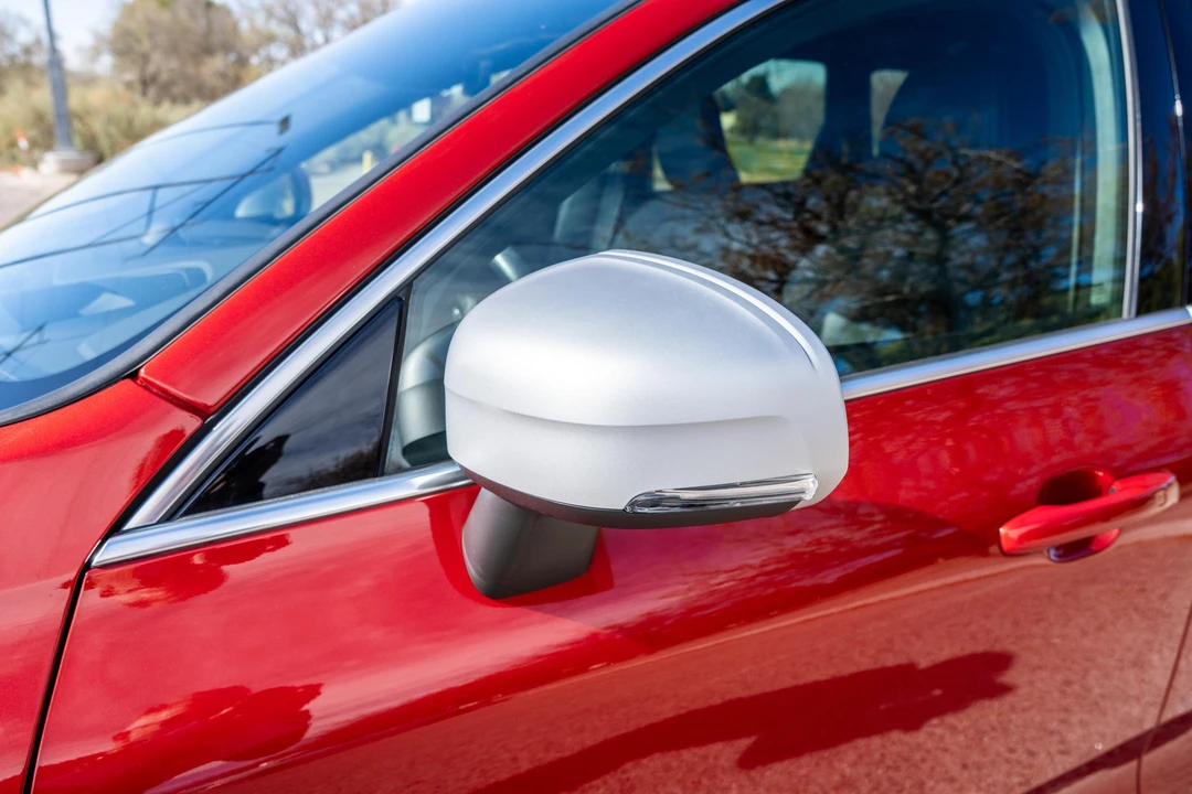 2019 Volvo XC60 2nd Gen - Image 13 of 31