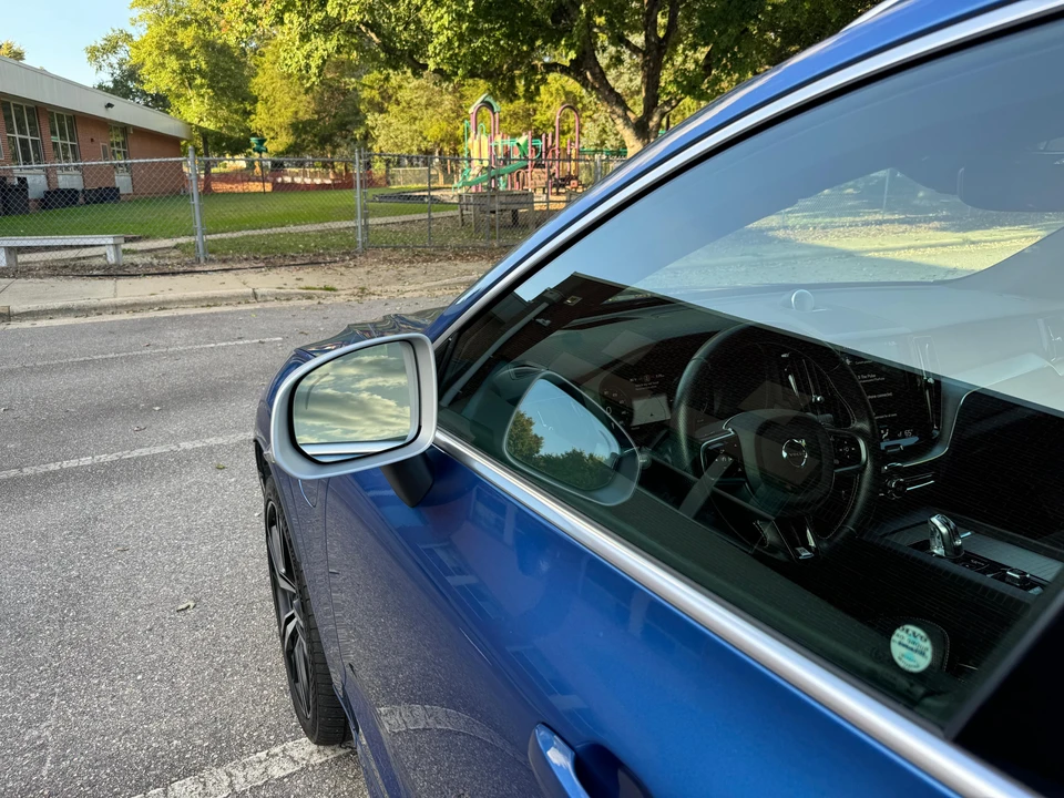 2019 Volvo XC60 2nd Gen - Image 23 of 31