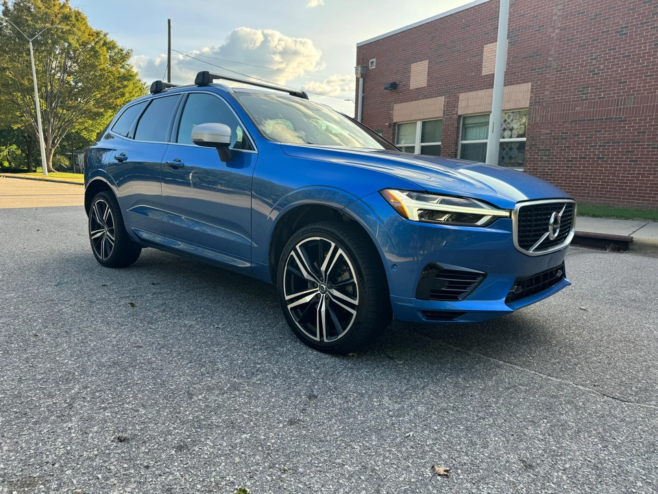 2019 Volvo XC60 2nd Gen - Image 16 of 31