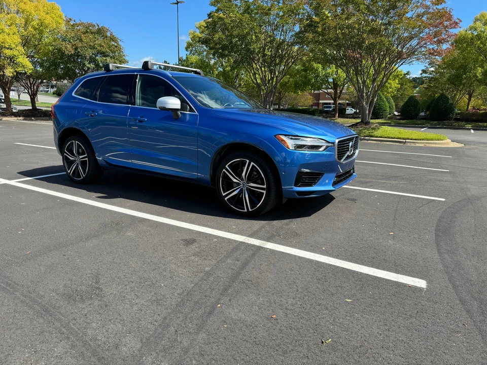 2019 Volvo XC60 2nd Gen - Image 15 of 31