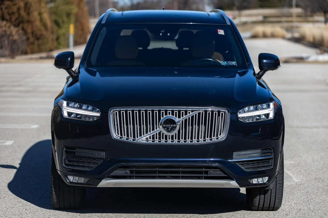 2019 Volvo XC90 2nd Gen - Image 2 of 31