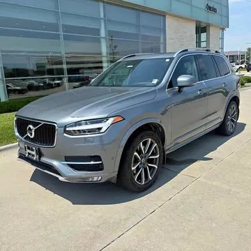 2019 Volvo XC90 T6 Momentum