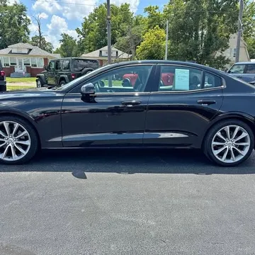 2019 Volvo S60 Momentum