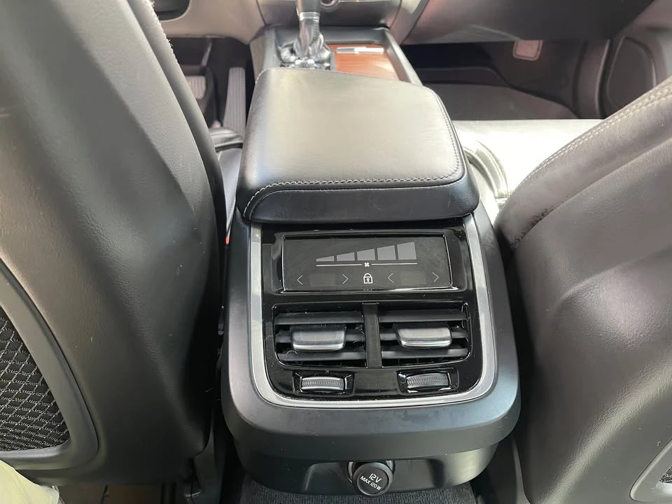 2019 Volvo S60 3rd Gen - Image 8 of 12