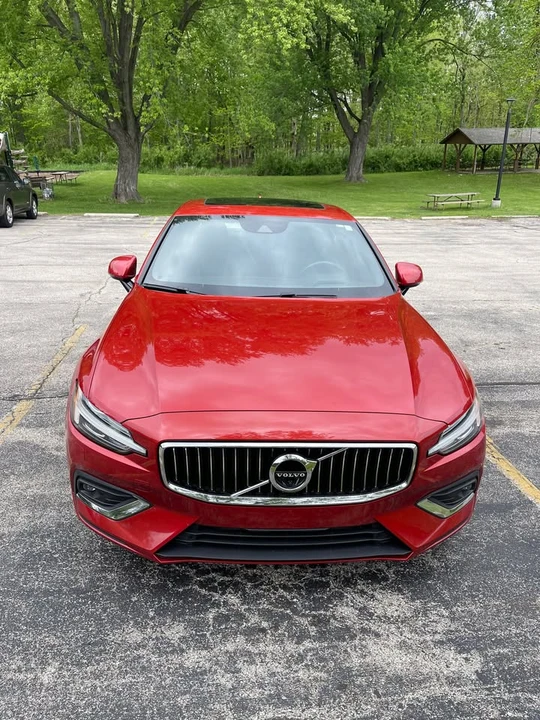 2019 Volvo S60 3rd Gen - Image 2 of 12