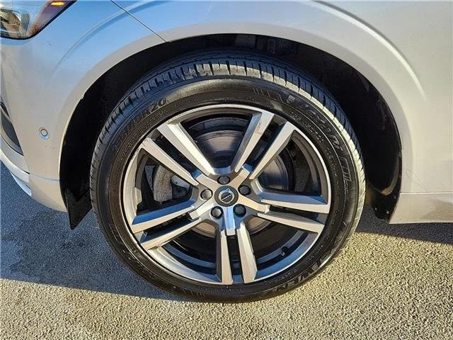 2019 Volvo XC60 2nd Gen - Image 2 of 3